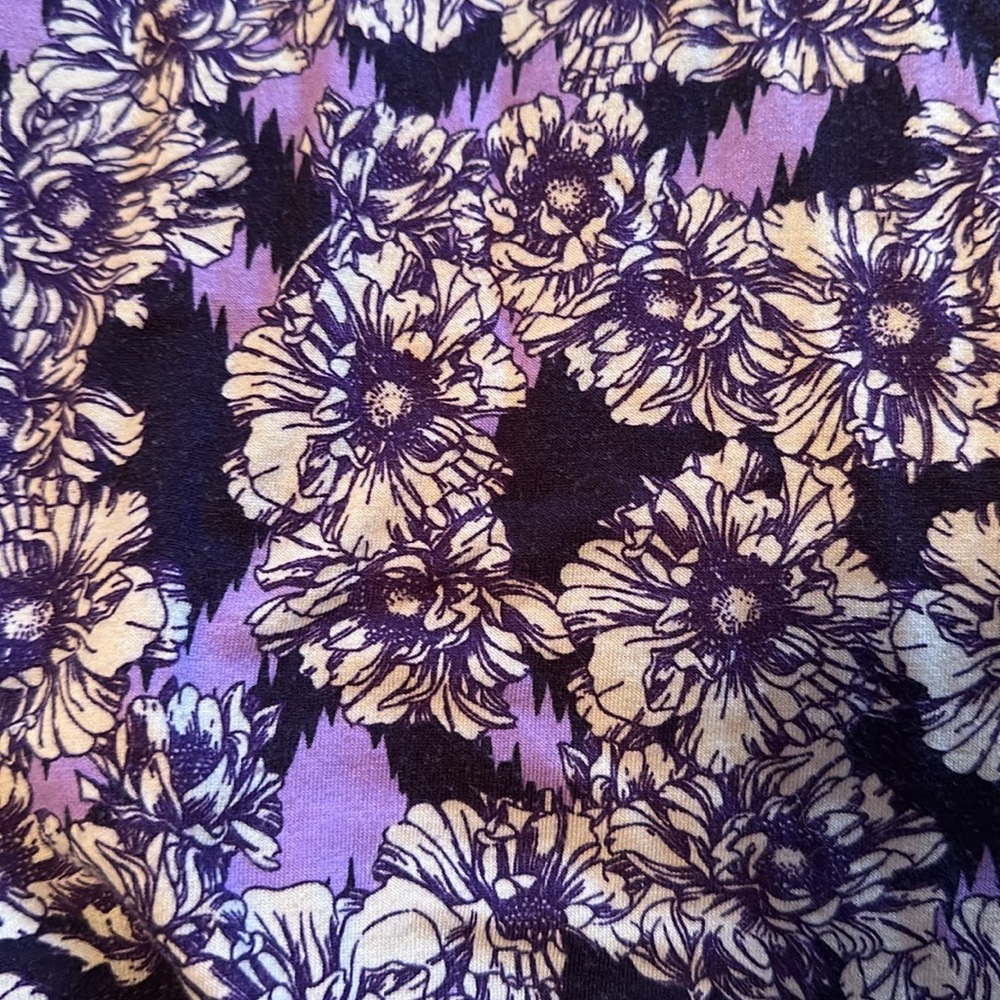 Lularoe - Picture 5 of 7
